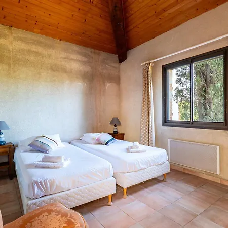 Villa Grand Mas catalan avec piscine, 12 personnes Ille-sur-Têt
